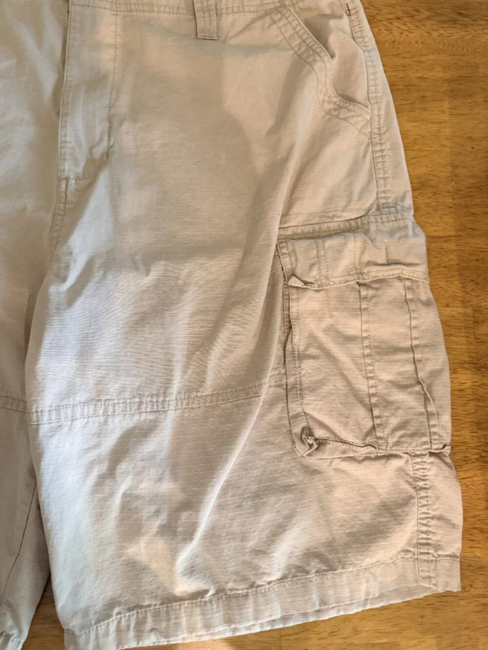 Beverly Hills Polo Club Mens Beige Cargo Shorts Size 38 100% Cotton Casual Wear